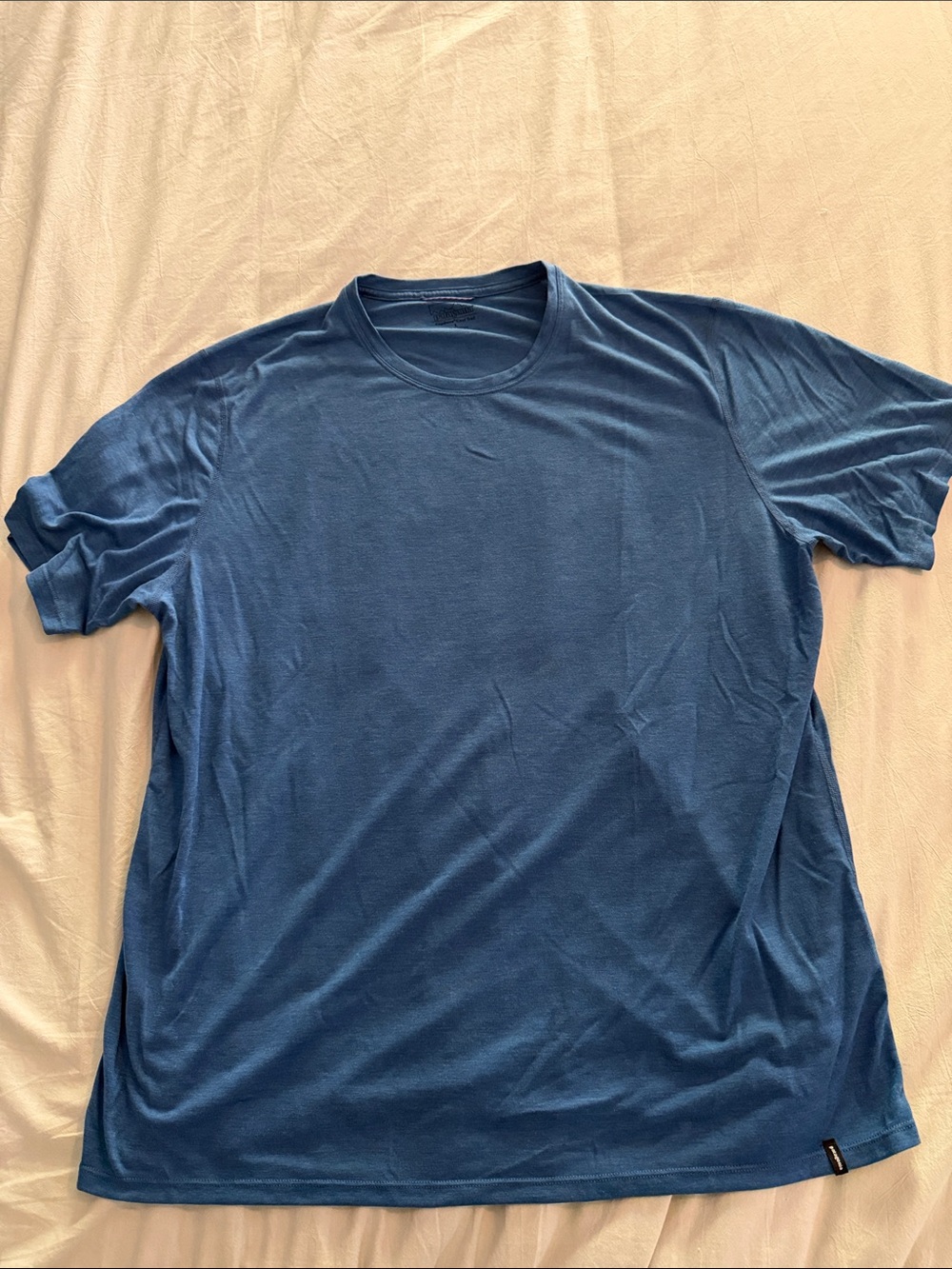 Patagonia Men's Short Sleeve Tee in Deep Blue